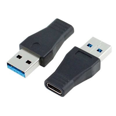 USB -Adapter Tata, um C -Mutter zu tippen